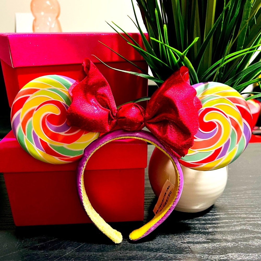 Disney Parks Candy Sweet Treat Swirl Lollipop Minnie Mouse Ears 🎀🍭💖